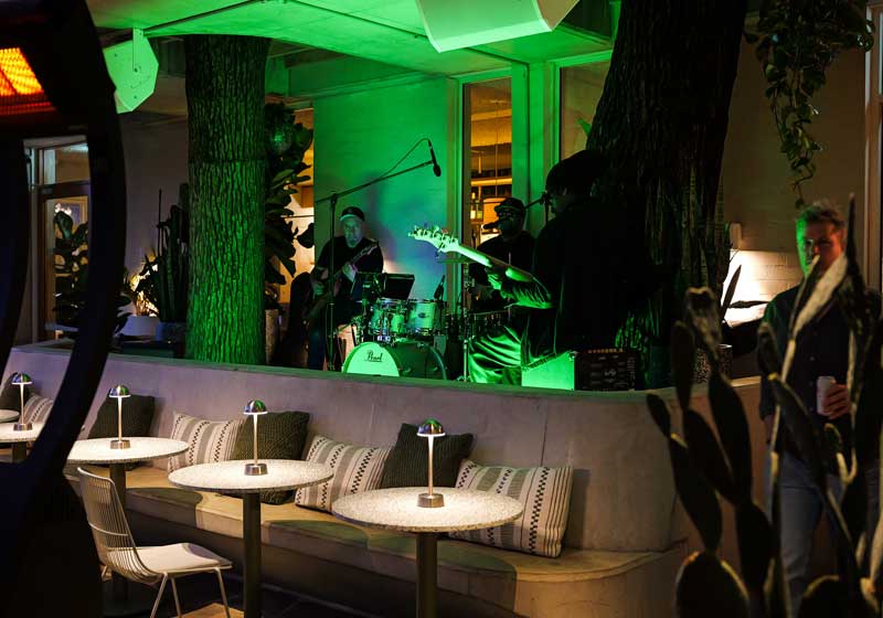 From Plates to Playlists: Elliott’s Revives Balmain Nights