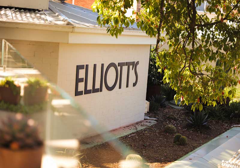 From Plates to Playlists: Elliott’s Revives Balmain Nights
