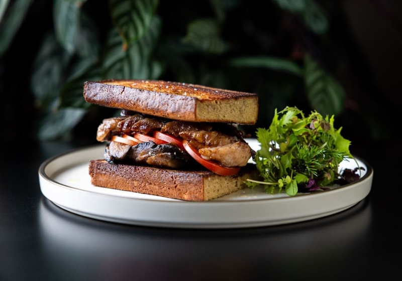 Culinary Gems: Unmissable Restaurants to Experience Today