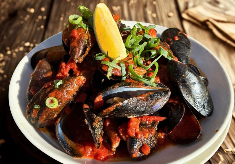 Chic Eatery Escapades: Your Guide to Casual Dining with Culinary Excellence