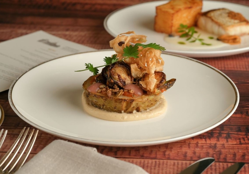 Culinary Highlights: Restaurants Worth Rearranging Plans For