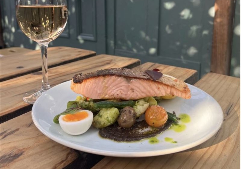 Elevate Your Midweek Dining: Exceptional Venues for a Special Meal