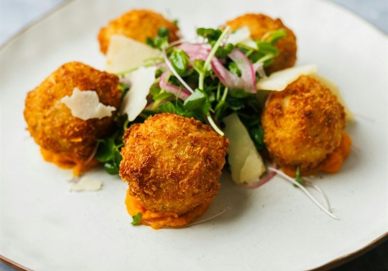 Savour the Flavours: The Best Places to Bring Out-of-Towners for a Taste of Here