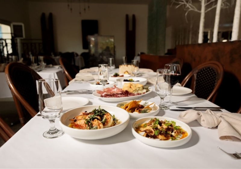 Discover Victoria's Culinary Gems: Where to Dine in Style