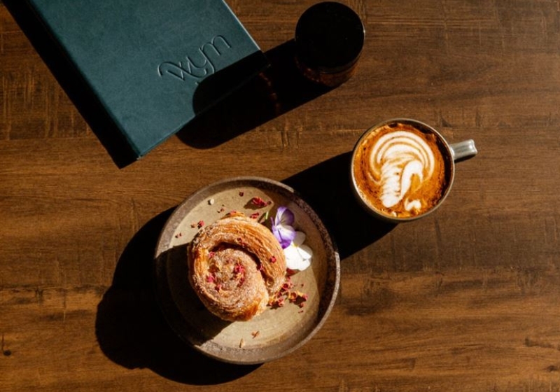 Discover Victoria's Culinary Gems: Where to Dine in Style