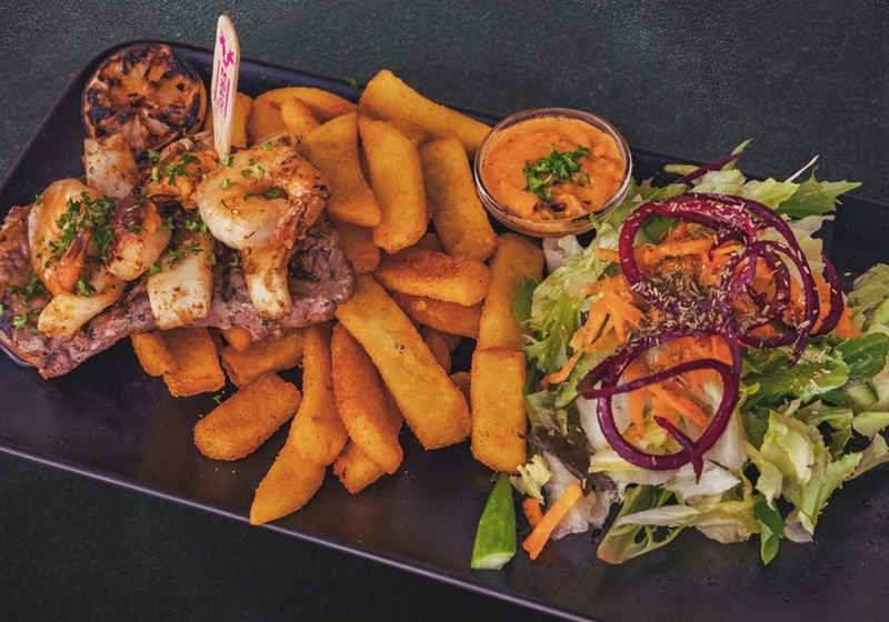 Suburban Gems: Restaurants That Outshine Inner-City Dining