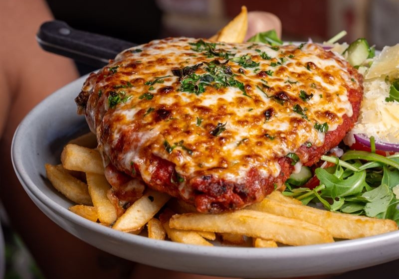 Best Pubs and Sports Bars for Food, Drinks and Live Sport