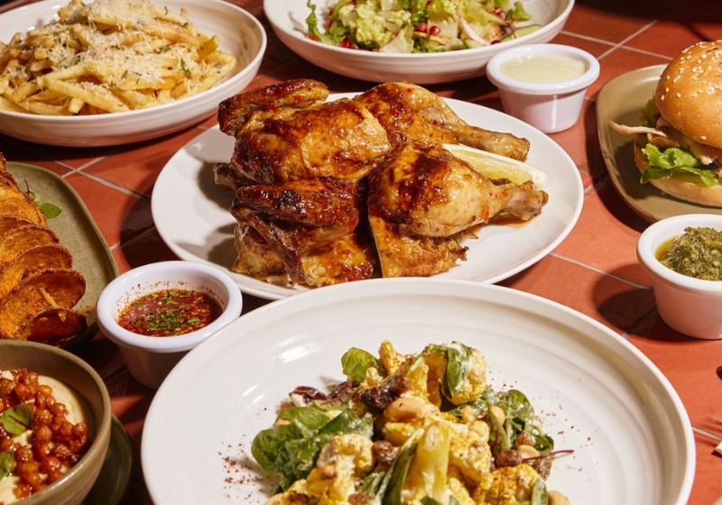 Gather Around: The Best Group Dining Spots to Elevate Your Next Experience