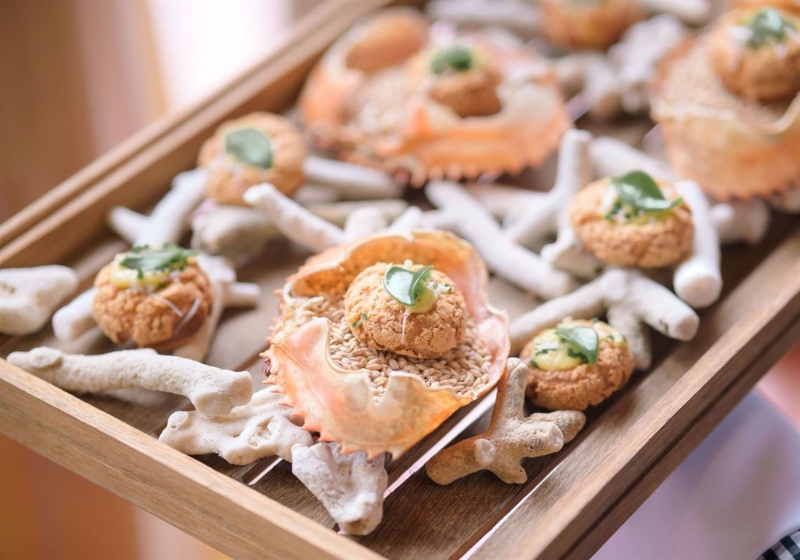 Dining Destinations: Restaurants Worth the Journey