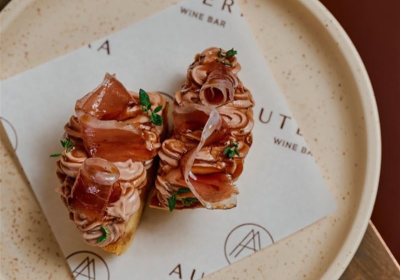 Melbourne's Culinary Hotspots: Indulge in Taste and Experience