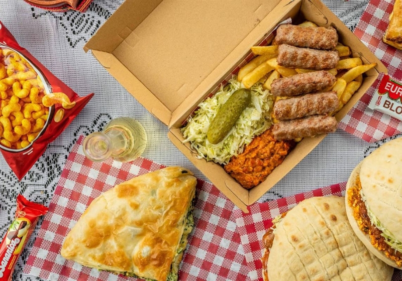 Melbourne's Culinary Hotspots: Indulge in Taste and Experience