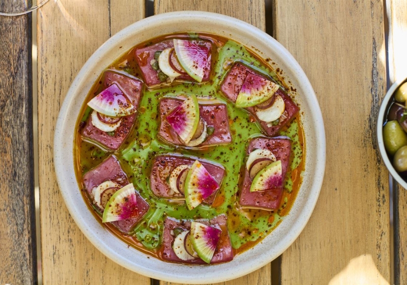 Savour the Season: Discovering Dining Experiences with Locally-Sourced and Seasonal Menus