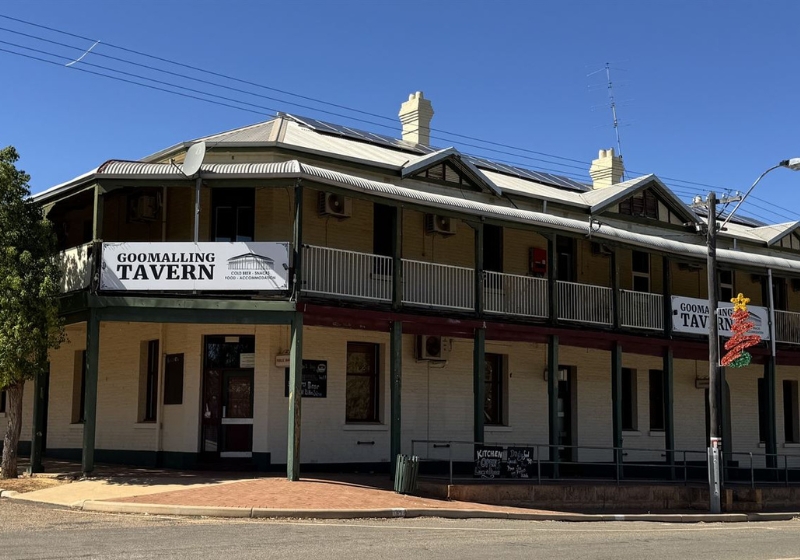 Timeless Comfort: Indulge in Culinary Classics Across Australia