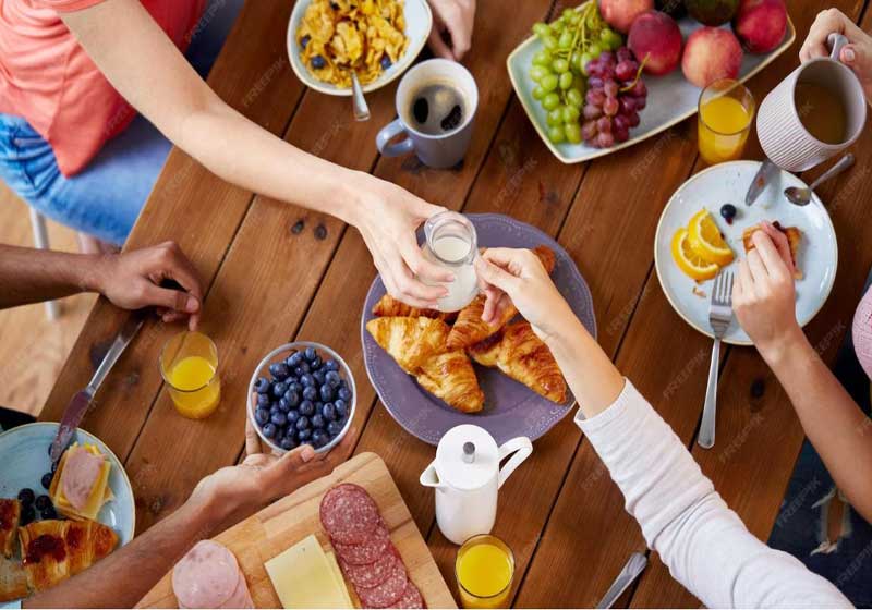Brunch Etiquette: The Unspoken Rules for a Graceful Meal