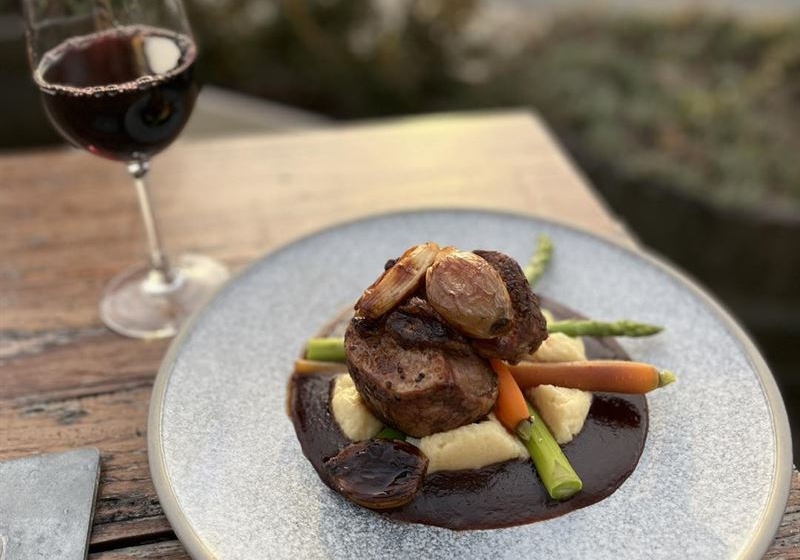 Culinary Gems: Discovering the Best Restaurants in the ACT