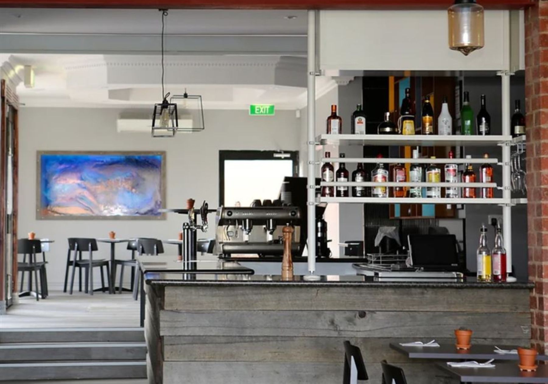 Dining Destinations That Set the Scene