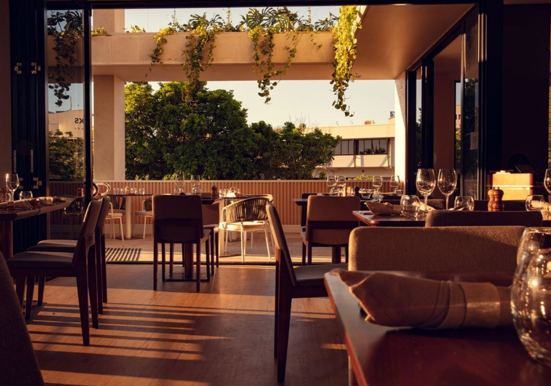 Dining Destinations That Set the Scene