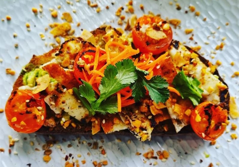 Brekkie Beyond Borders: Innovative Spots to Start Your Day