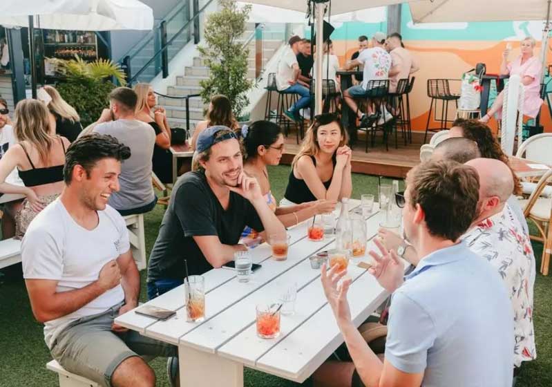 Tropical Coastal Dining: Discover Australia’s Most Stunning Seaside Restaurants