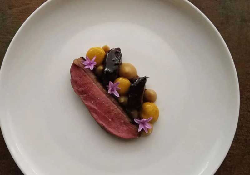5 Chef-Hatted Restaurants Showcasing Australia’s Finest Dining Experiences