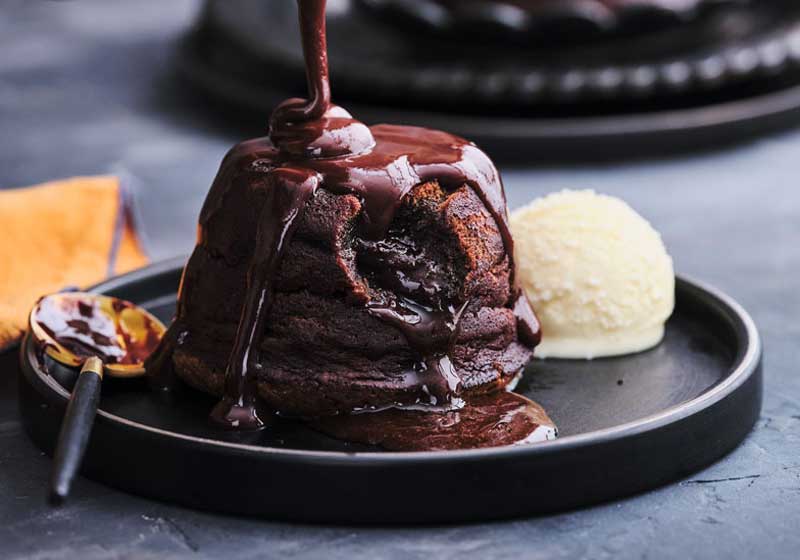 Hosting a Chef-Hatted Dinner Party: Bringing Culinary Excellence Home