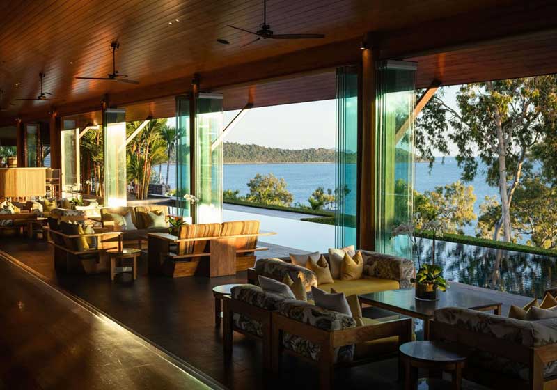 Australia’s Best Coastal Restaurants: Dine by the Sea from Louth Island to the Whitsundays