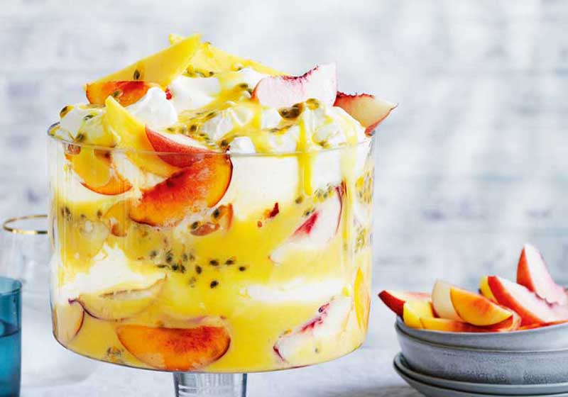 5 Festive Twists on the Classic Christmas Trifle – From Boozy Layers to Golden Fruit Glory