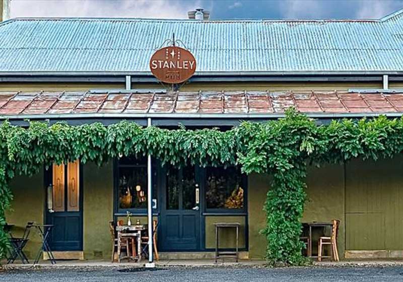 Forgotten Hamlets, Flawless Feasts and the Small Australian Towns That Do Christmas Better Than the Cities