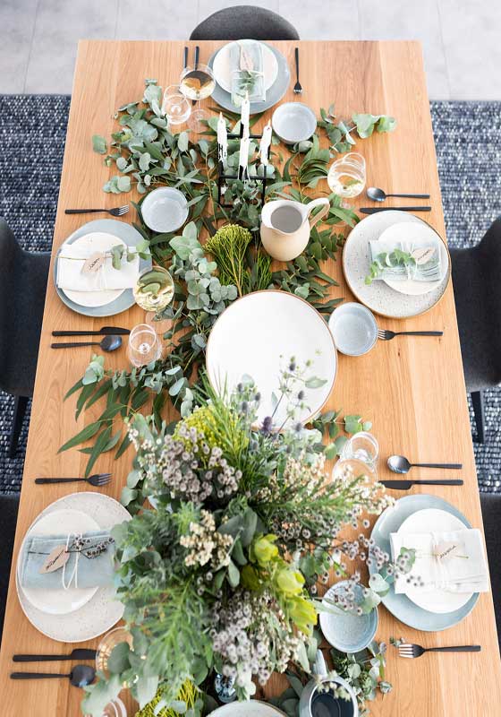 Australian Christmas Tablescape Ideas: Styling Tips for a Sun-kissed Festive Table