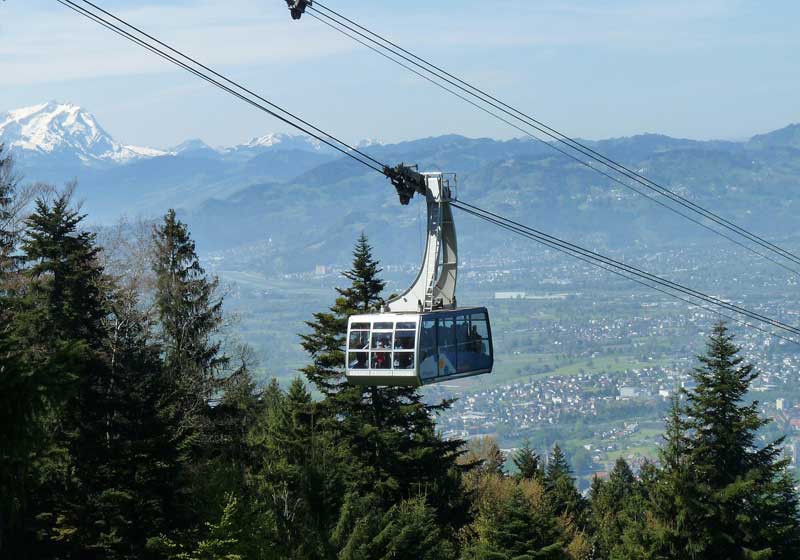 Dine on the Line: Celebrate NYE at the World’s Most Futuristic Restaurants