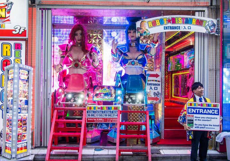 Dine on the Line: Celebrate NYE at the World’s Most Futuristic Restaurants