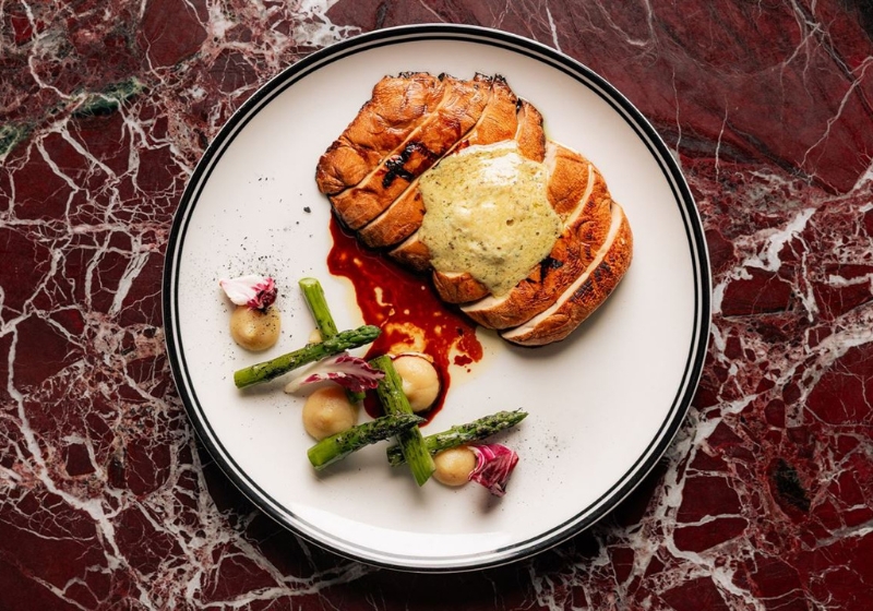 Savouring Sophistication: Discovering Modern Menus in Stylish Settings