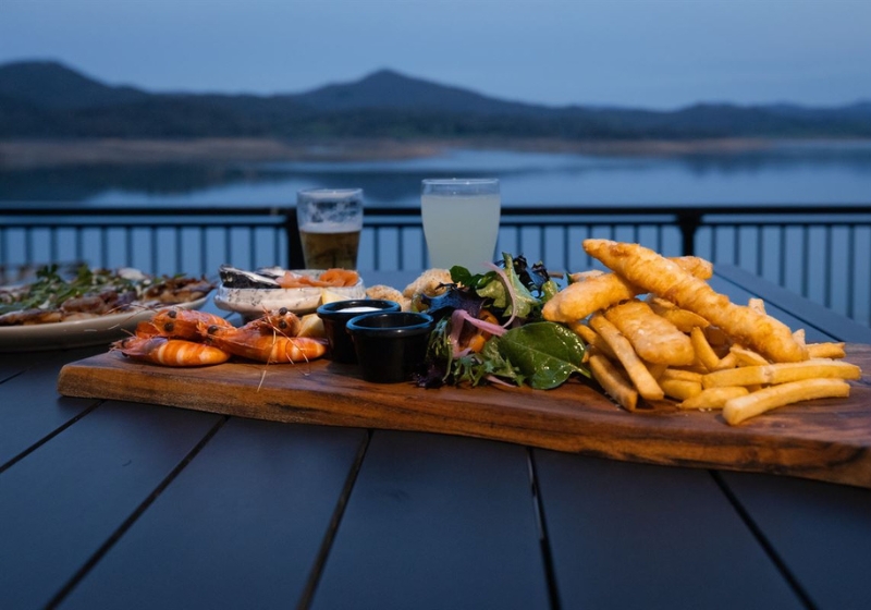 Experience Communal Dining: Where Food Becomes Conversation