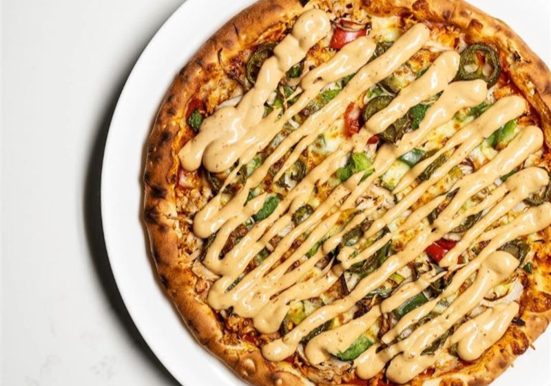 Experience Communal Dining: Where Food Becomes Conversation