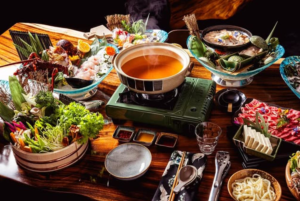 Best Christmas Dining in Victoria & Tasmania: 5 Festive Restaurants for 2025