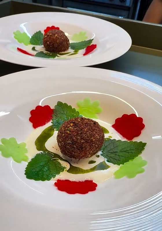 Where to Celebrate Christmas: 5 Top Festive Dining Destinations Across Australia