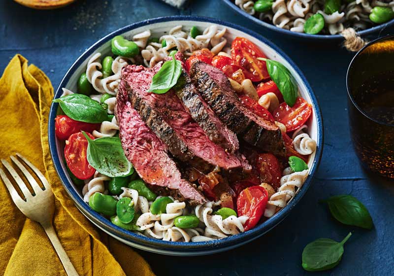 A Very Aussie Christmas: Sun-soaked Traditions, Coastal Feasts & Festive Flair