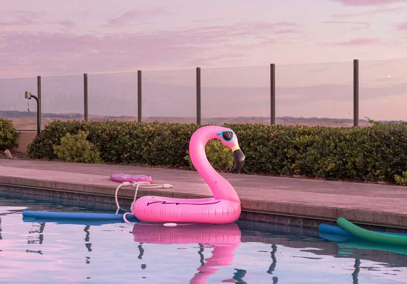 Make a Splash: Hosting an Elevated Pool Party