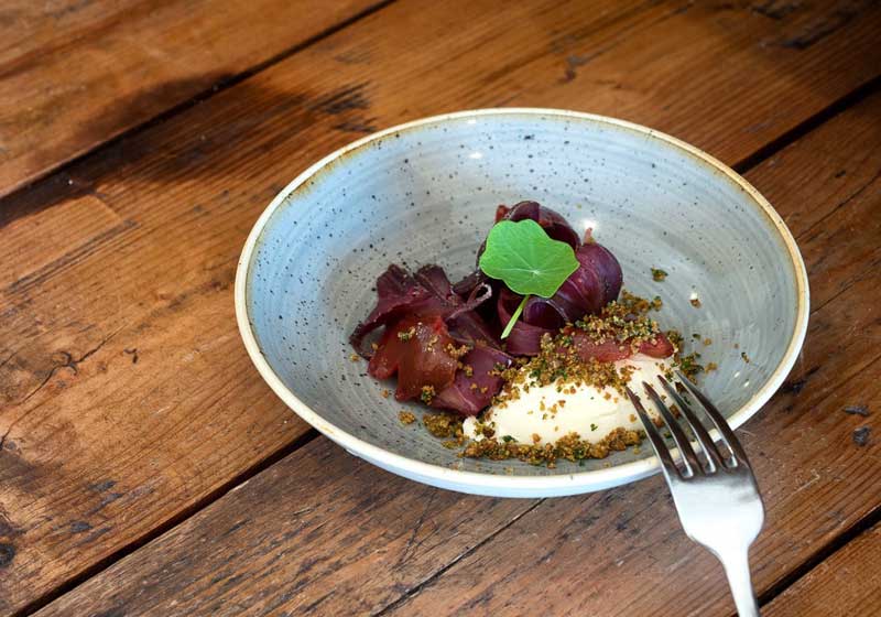 Australia on a Plate: Regional Ingredients for a Truly Local Lunch