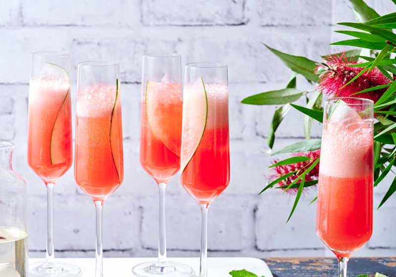 Festive Champagne Cocktails: 5 Sparkling Recipes for Christmas Celebrations