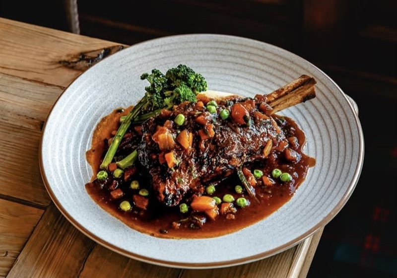 A Dive Into Pub Life: Community, Comfort Food & Cold Beer