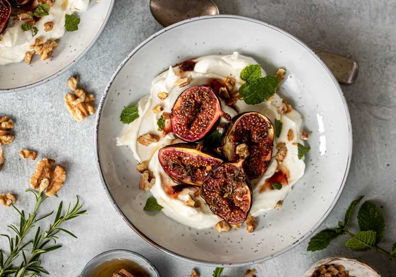 A Very Garden Christmas: How to Host an Australian Summer Lunch in Full Bloom