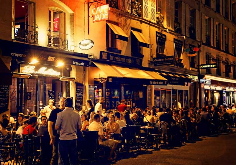 Dinner at Nine: Why Late Meals Are the Ultimate Luxury