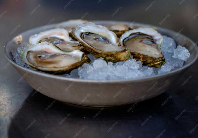 Oysters, Effortlessly: How to Serve Shellfish Without Fuss