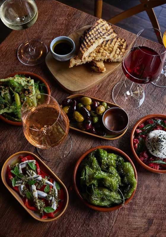 The New Mediterranean Plate in Australia: Less Villa, More Vision