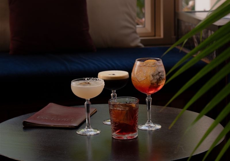 Sip & Savour: Essential Bars for the Discerning Palate