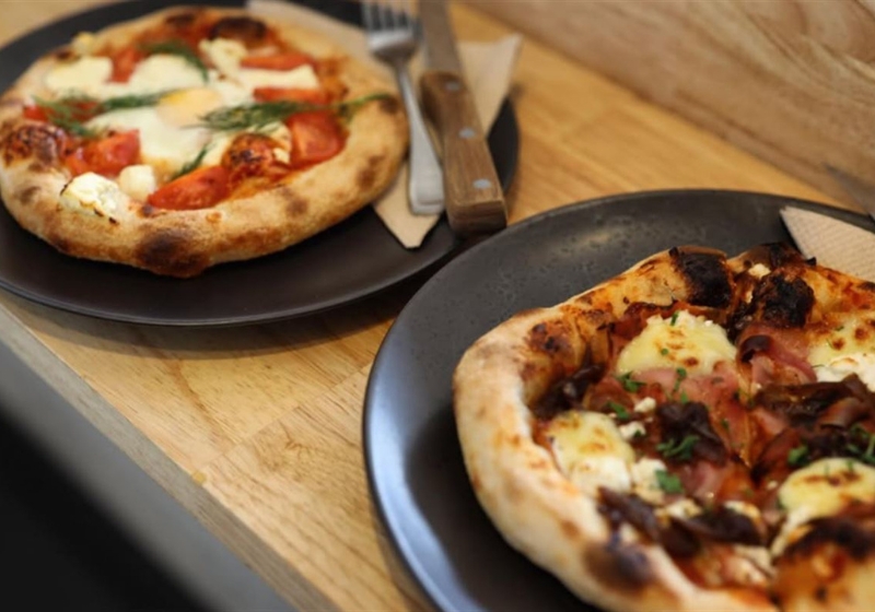 Coastal Classics: Where to Eat by the Sea This Summer