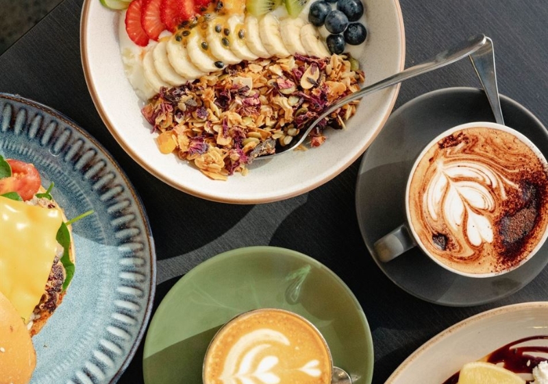 Local Gems: Where to Eat When You Want to Feel Like a Regular