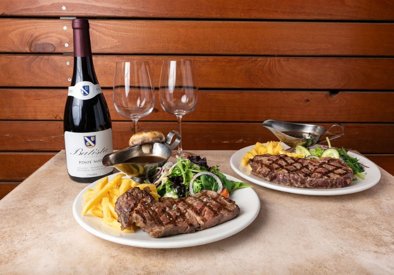 Savour the World: Dining Adventures with an Aussie Twist