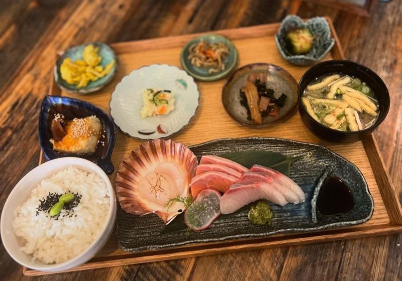 Past to Plate: A Culinary Journey Through Generational Flavours